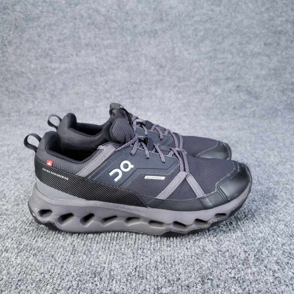 On Running Women's Gray and Black Athletic Shoes